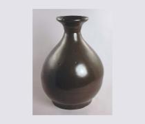Black Chinese ceramic vase